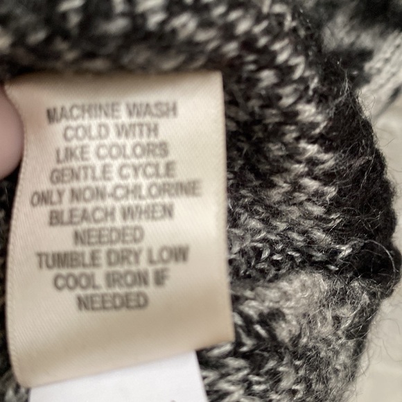 Studio JPR Leopard Print Sweater Petite Small - Picture 5 of 8